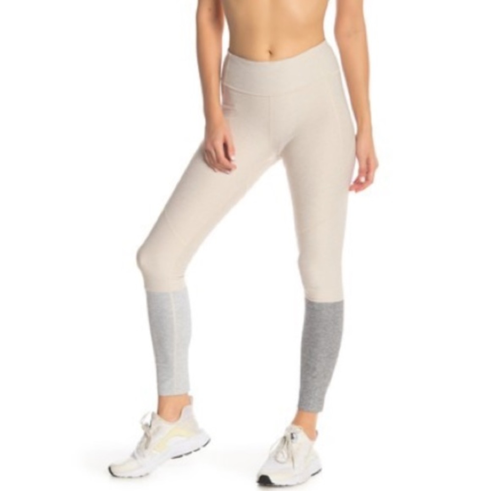 NWT Outdoor Voices 7/8 WarmUp Leggings